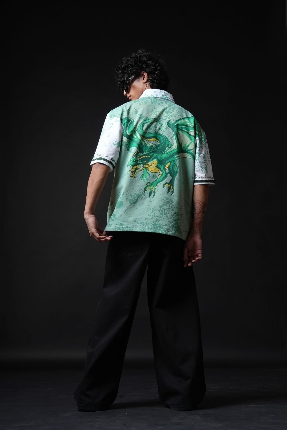 Dragon Crest T-shirt - Echolope