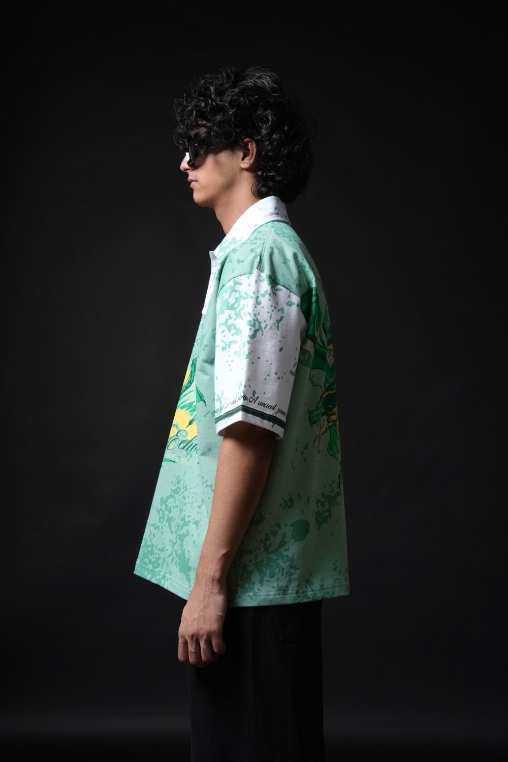 Dragon Crest T-shirt - Echolope